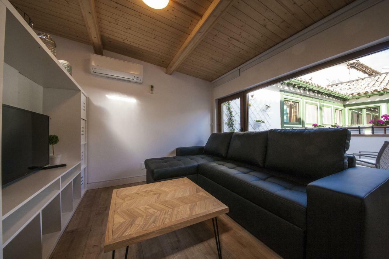 Apartmán Atico Patio De La Plata Toledo Exteriér fotografie