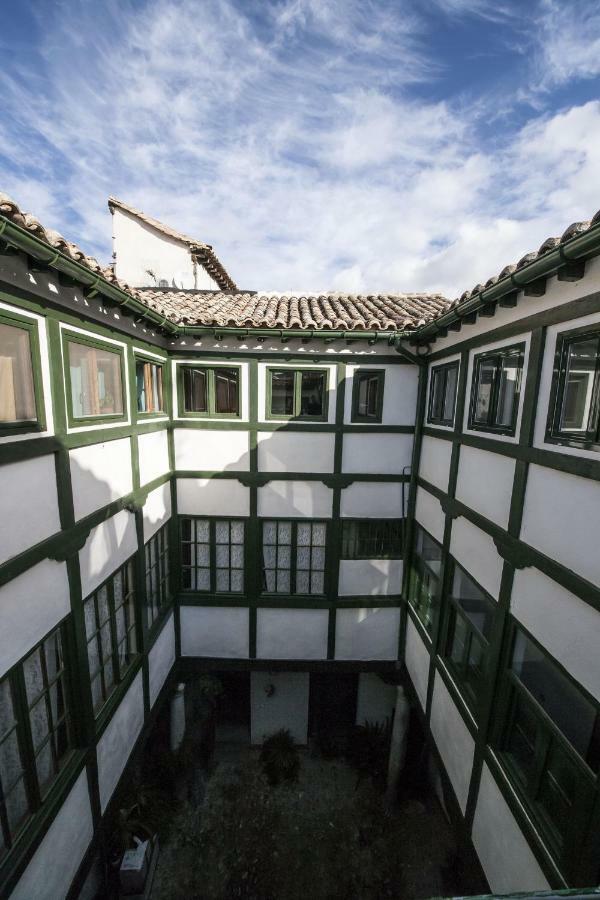 Apartmán Atico Patio De La Plata Toledo Exteriér fotografie